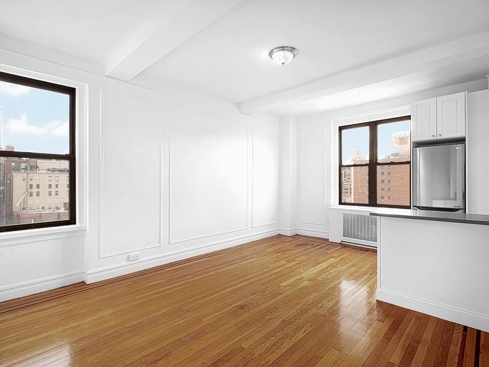 1st image of 208 W 23rd St APT 1116
