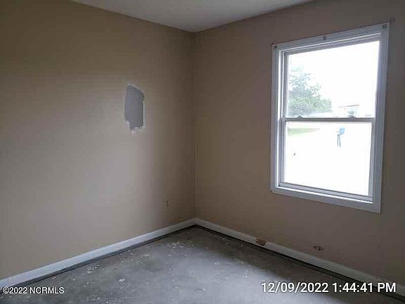 5th image of 1056 Birchwood Ln