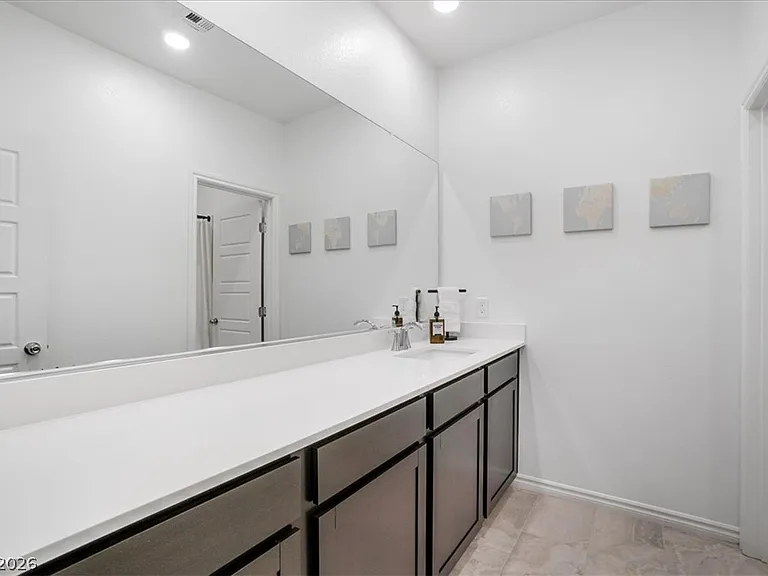 1529 Eva Crossing Pl — Photo 17