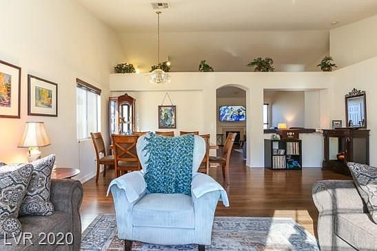 4th image of 440 Waterwheel Falls Dr