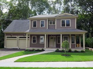 17 Regina Rd, Newton, MA 02466