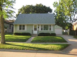 636 13th St NE, Mason City, IA 50401