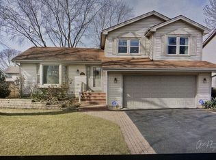 750 Cutter Ln, Elk Grove Village, IL 60007