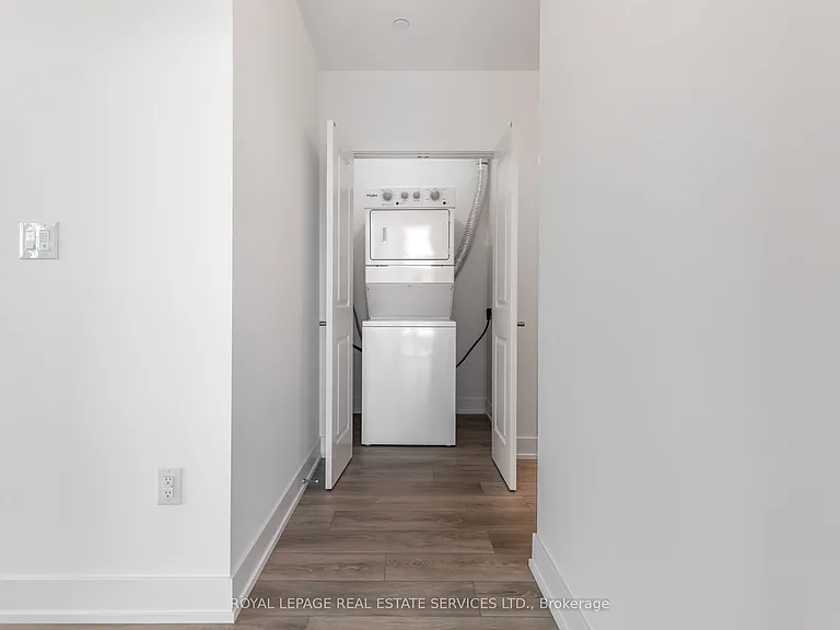 470 Dundas St E #1211 — Photo 35