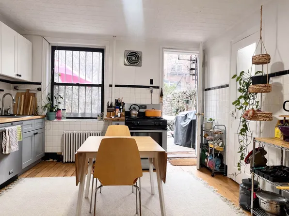 238 Carlton Avenue image 1 of 17