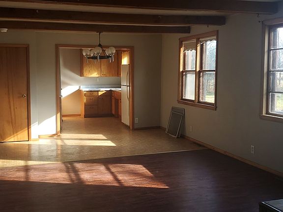 5th image of 1439 La Belle Ave