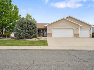 3026 Flamecrest Dr, Grand Junction, CO 81504