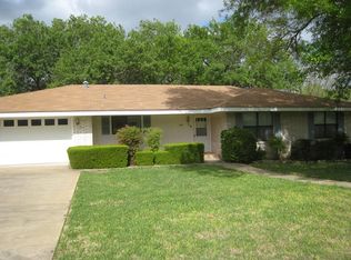 107 Westwood Ln, Kerrville, TX 78028