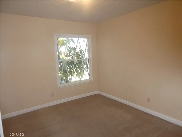 8208 Kentland Ave — Photo 12