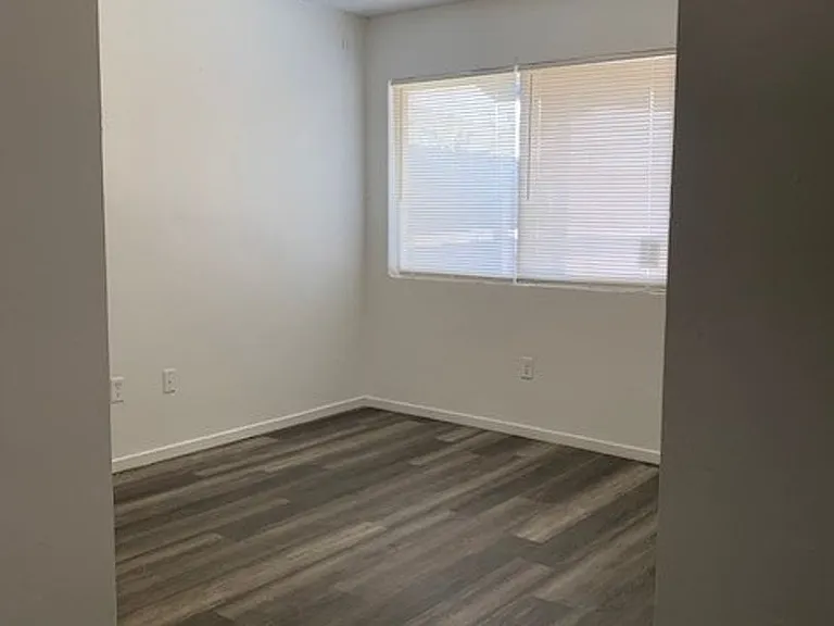 7500 Stockdale Hwy #2150 — Photo 8