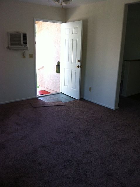 1st image of 915-915 S Bel Aire Dr