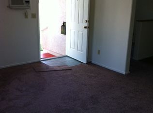 915-915 S Bel Aire Dr, Burbank, CA 91501