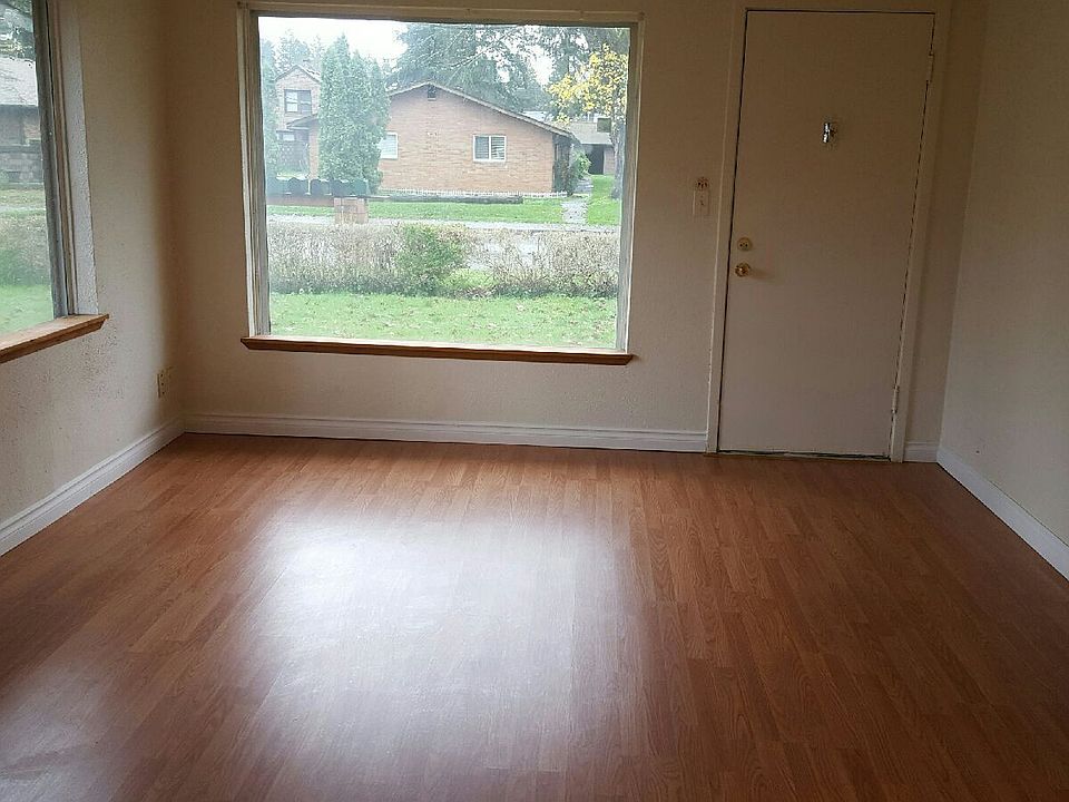 1st image of 14402 Washington Ave SW #8