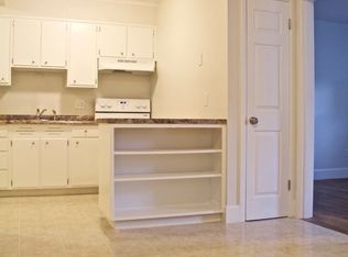 1015 Warwick Ave APT 3, Warwick, RI 02888