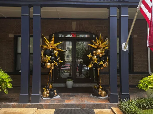 5435 Connecticut Ave NW APT 1, Washington, DC 20015
