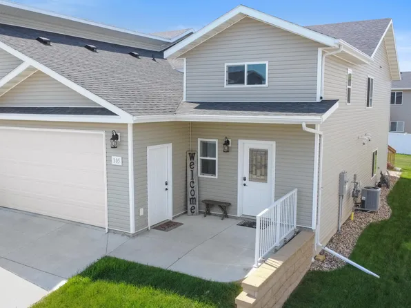 305 Will Ct SE, Mandan, ND 58554