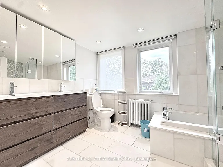 1458 Military Trl #1-room 1 — Photo 8