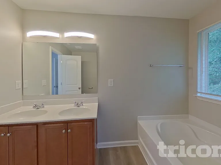 6420 Pennacook Dr — Photo 7