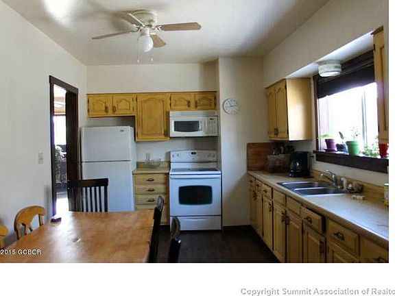 3rd image of 307 South Eagle Avenue