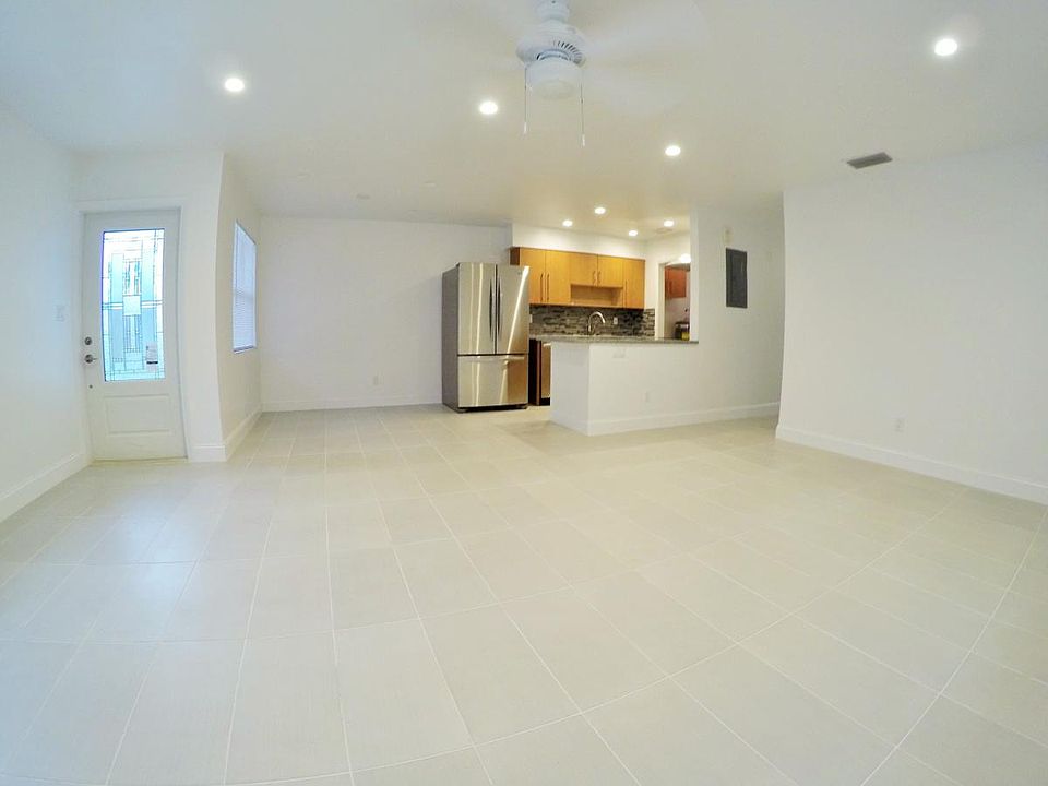 1st image of 843 SW 13th St