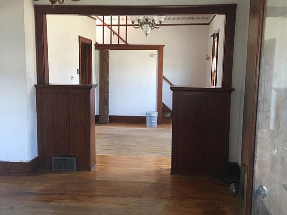 Living/Dining Area