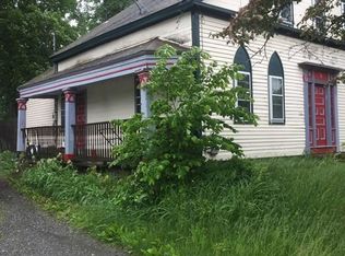 136 Patriots Rd, Templeton, MA 01468