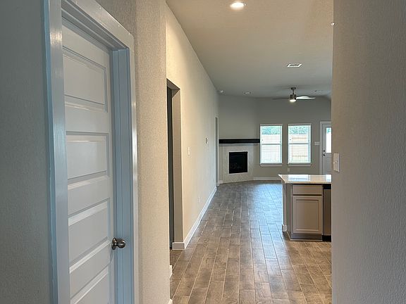 3rd image of 5630 Silverleaf Oak Ln