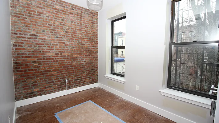Rented by Nooklyn NYC LLC | media 12