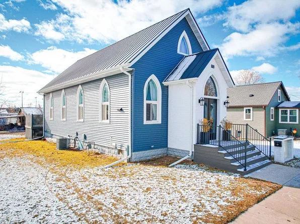 712 Lacrosse Street, Mauston, WI 53948