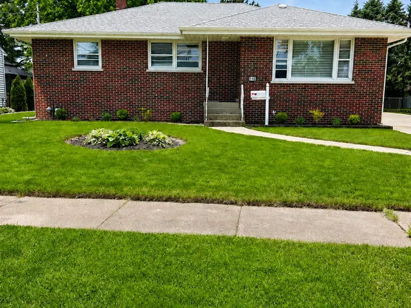 548 South St, Munster, IN 46321