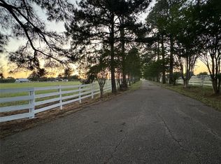 2520 Highway 304, Smithville, TX 78957