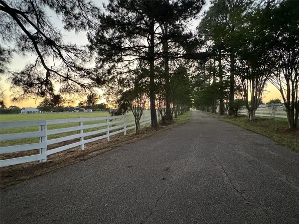 2520 Highway 304, Smithville, TX 78957