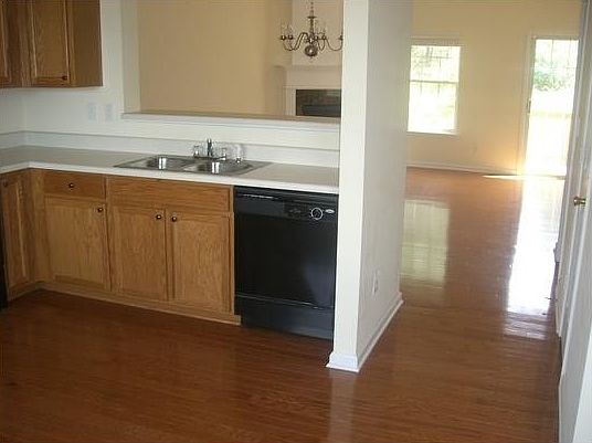 2nd image of 369 Heritage Park Trce NW