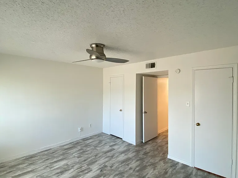 9801 Royal Ln #208 — Photo 7