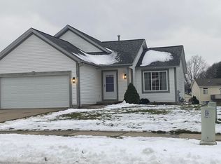 719 Splitrail Ave NW, Grand Rapids, MI 49504