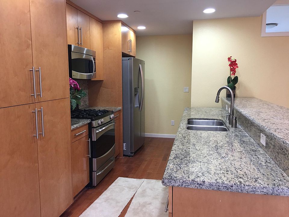 1st image of 1159 Donner Ln