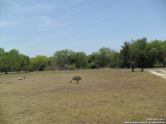 4th image of 133 Swimming Hole Dr