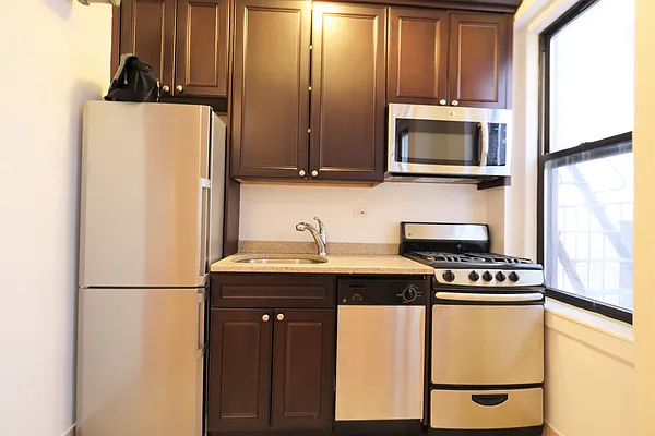 Rented by Corcoran | media 9