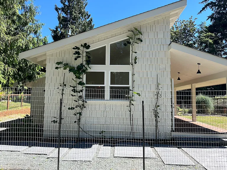 8113 Sand Dollar Ln — Photo 2