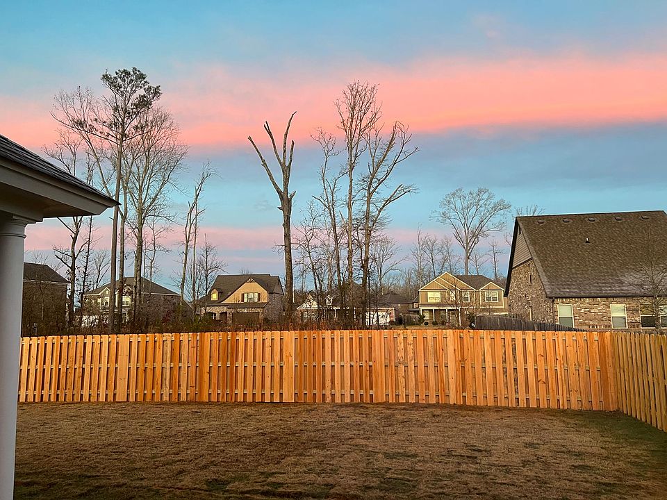 1st image of 9067 Chastain Park Dr