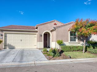 3059 Richert Ln, Clovis, CA 93619