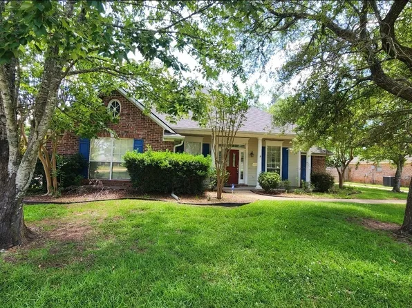 1712 Castlewood Dr, Bossier City, LA 71111