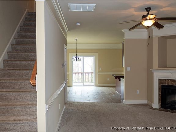 5th image of 425 Georgetown Cir