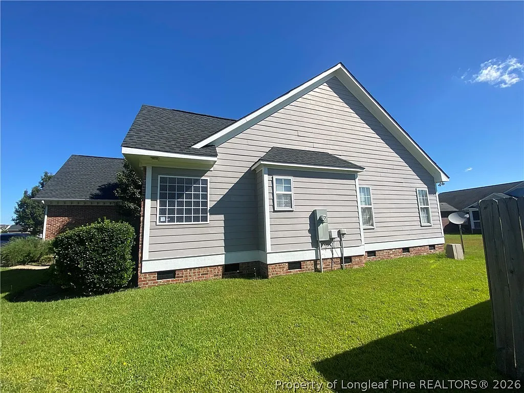 3 bed, 3.0 bath, 2182 sqft, $1,945 — Photo 3