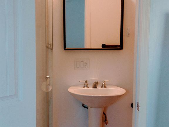 3rd image of 3401 Petra Pl #2