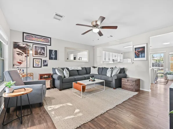 13404 Coomes Dr, Del Valle, TX 78617