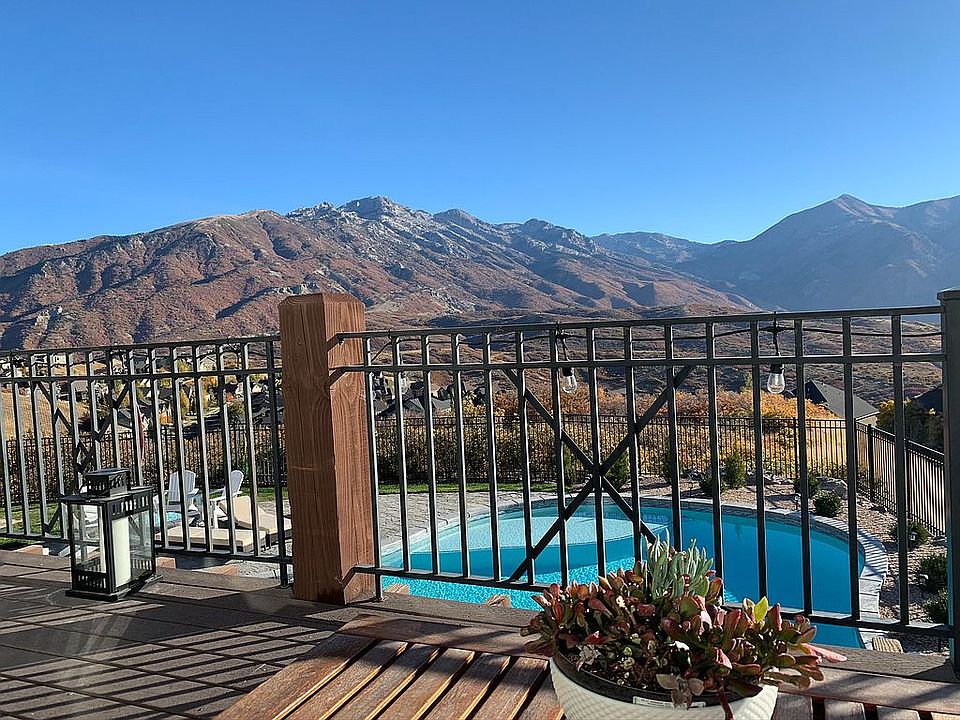 2nd image of 2045 E Eagle Crest Dr