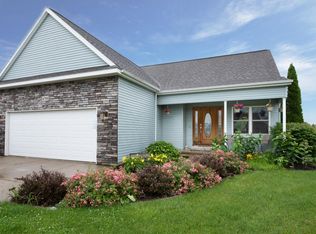 4795 Pleasant Meadow Cir, Saint Joseph, MI 49085