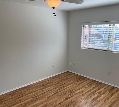 3rd image of 4625 Kansas St APT 6