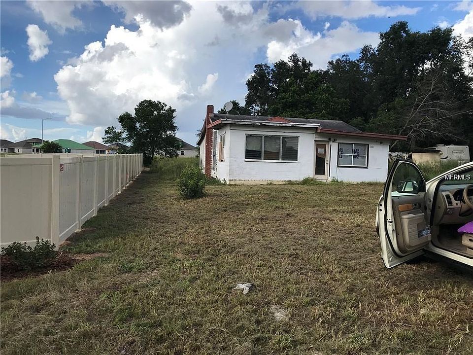 2nd image of 600 E Revels Rd